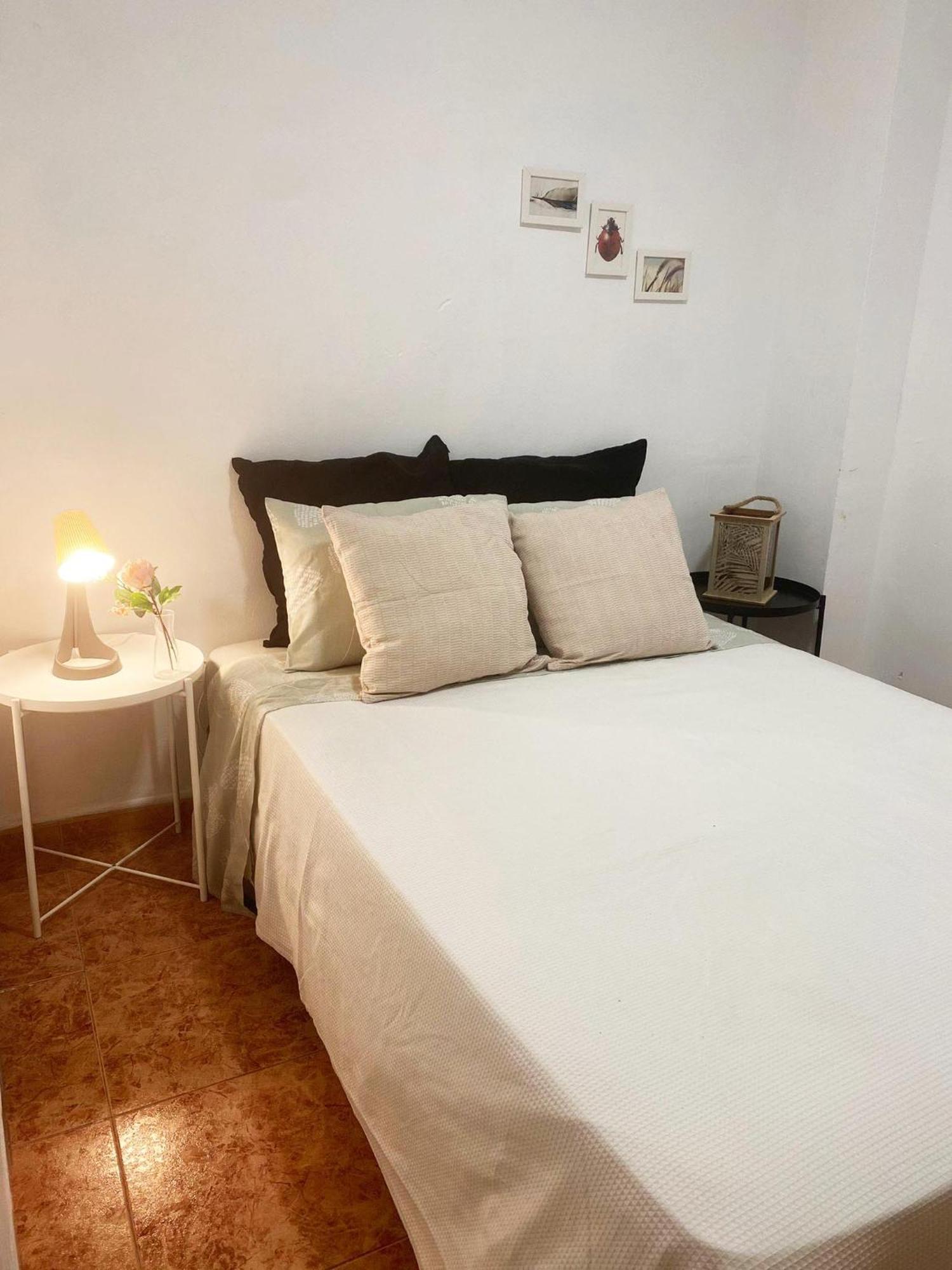In Spacious Flat In Appartement